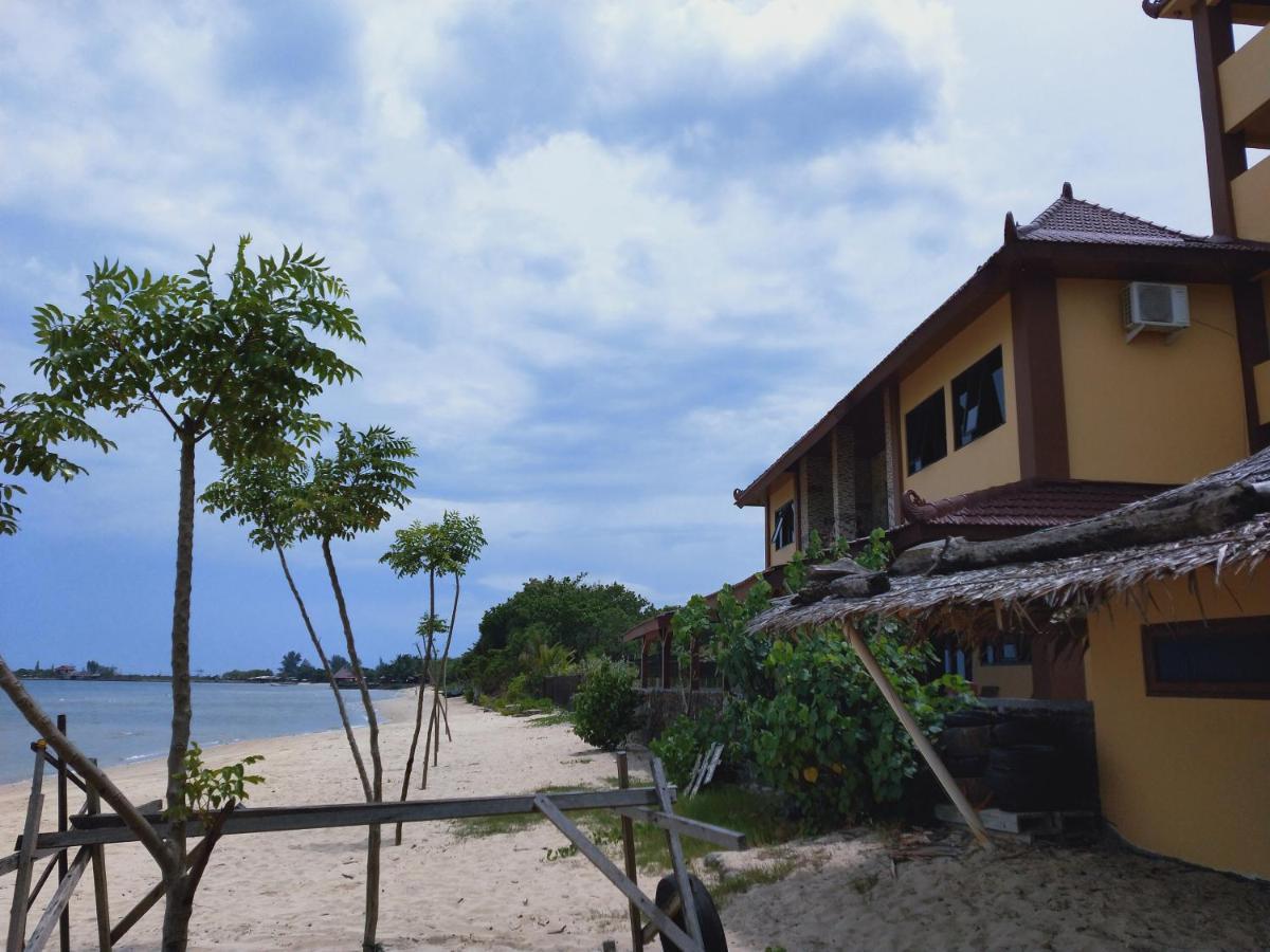Omah Laut Bondo Jepara - By The Beach, Direct View Of The Sea, Great Base For Water Sports Margokerto Eksteriør bilde