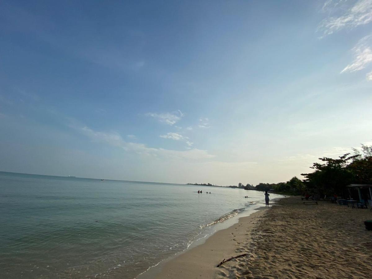 Omah Laut Bondo Jepara - By The Beach, Direct View Of The Sea, Great Base For Water Sports Margokerto Eksteriør bilde