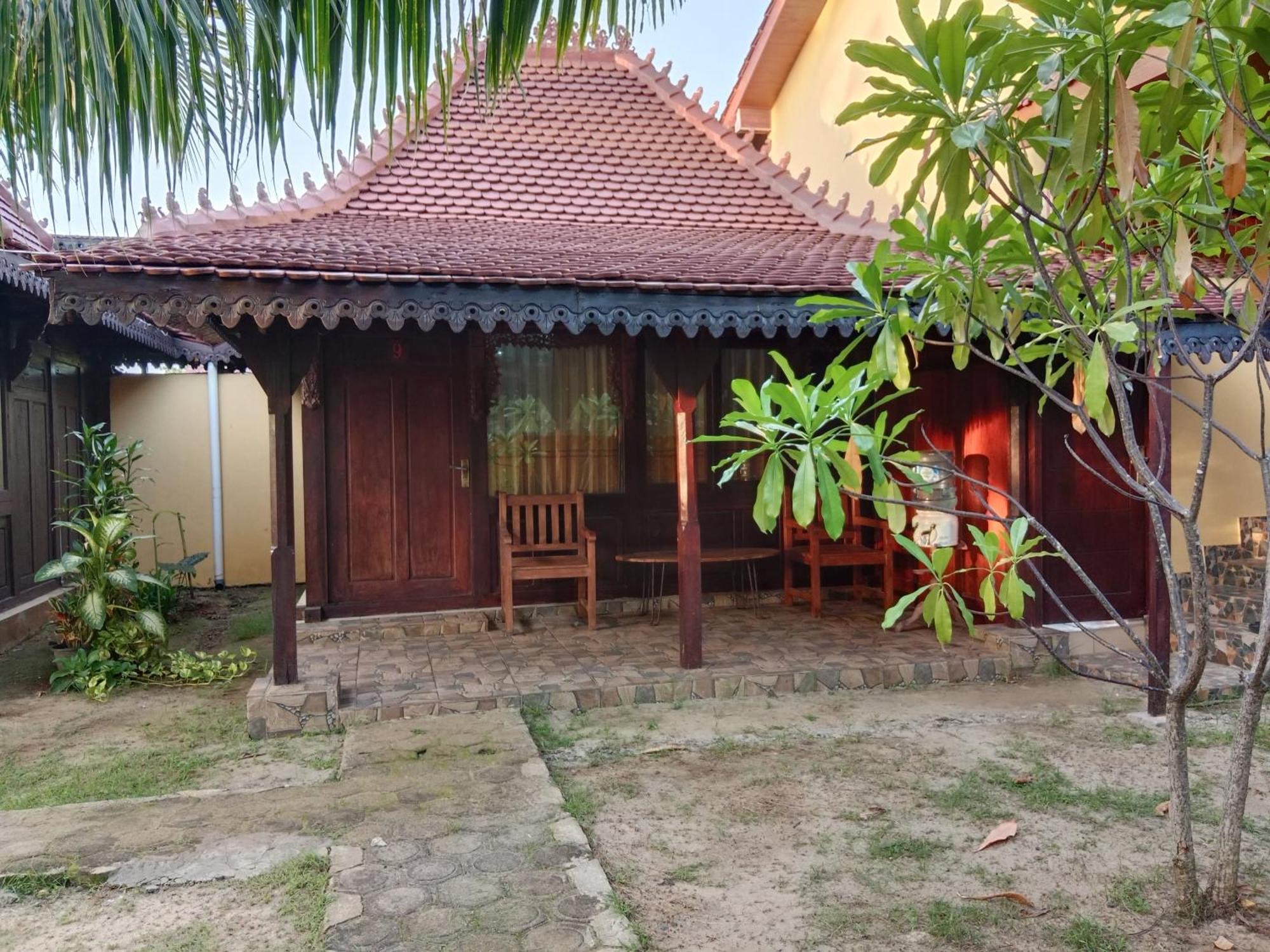 Omah Laut Bondo Jepara - By The Beach, Direct View Of The Sea, Great Base For Water Sports Margokerto Eksteriør bilde