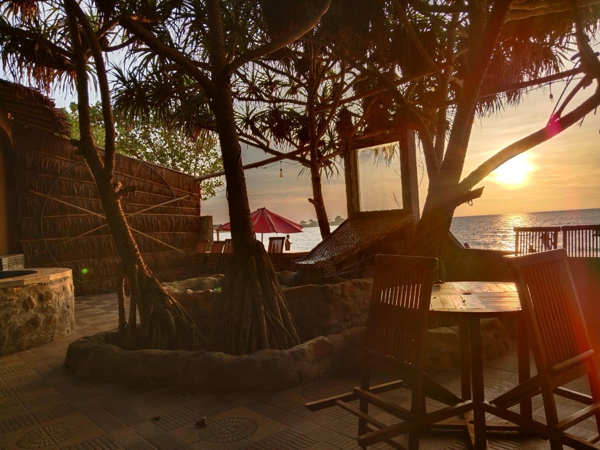 Omah Laut Bondo Jepara - By The Beach, Direct View Of The Sea, Great Base For Water Sports Margokerto Eksteriør bilde